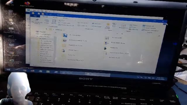 Windows 10 installation using Hiren Boot PE Version 2 Apps смотреть онлайн
