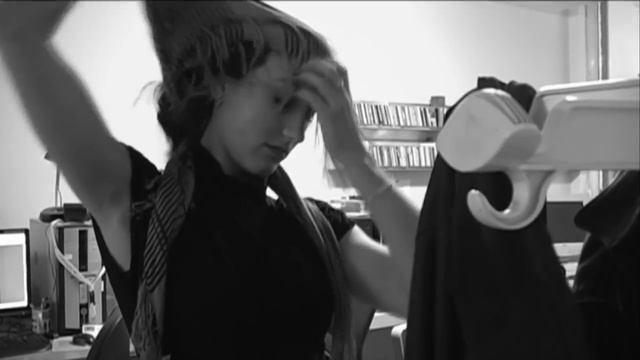 Eve's apple смотреть онлайн