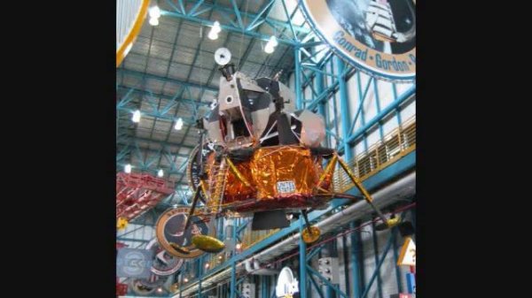 KENNEDY SPACE CENTER.wmv