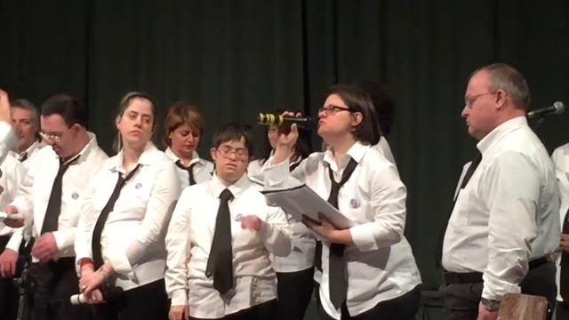 Corale centro 21 & Pia Tuccitto al Teatro Centofiori (Bo) смотреть онлайн