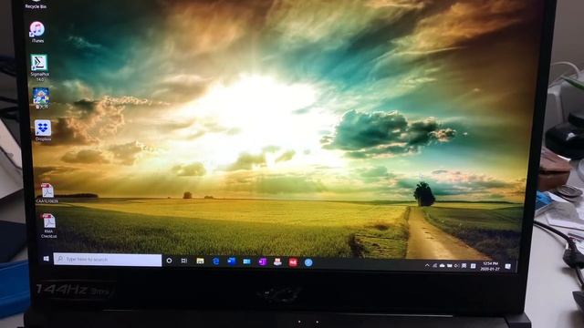 Second video of flickering screen of ROG Strix SCAR II GL704 смотреть онлайн