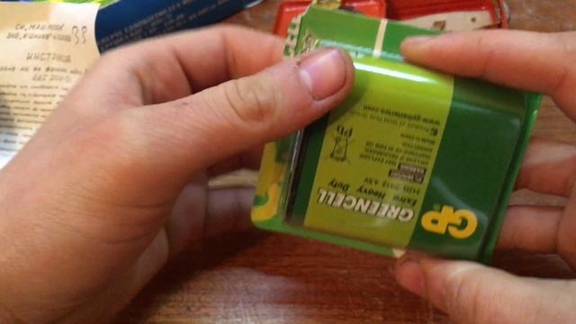 Umboxing brand new communism era Bulgarian flashlight смотреть онлайн