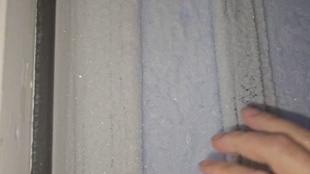 EXTREMELY COLD -35°C . DOOR AND WINDOW IS FROZEN. смотреть онлайн