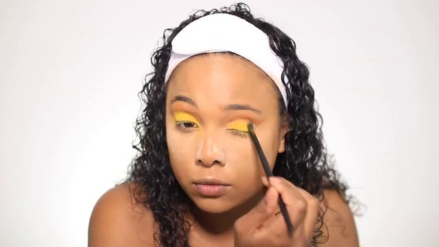 💛 GRWM 💛 Full Coverage Mello Yellow Makeup Look 💛 Using the new Juvia's Place Foundation 💛 смотреть онлайн