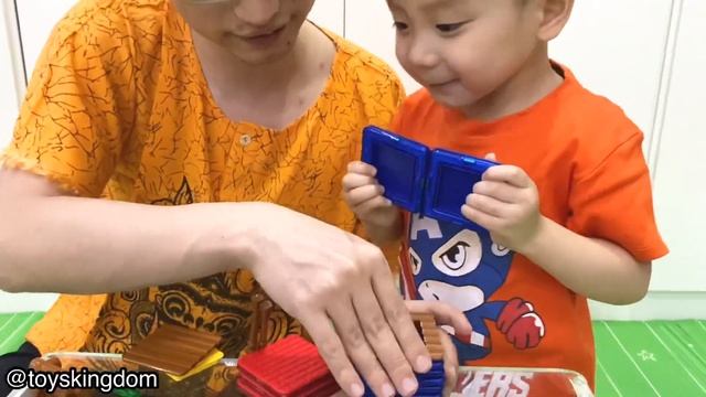 Unboxing Magnetic Blocks House Set from Toys Kingdom смотреть онлайн