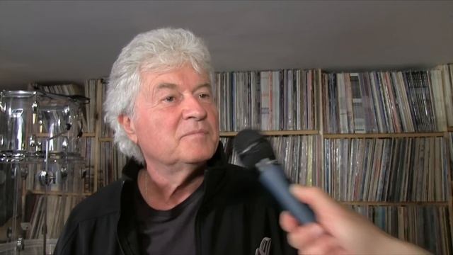 Nardwuar vs. Terry Jacks смотреть онлайн