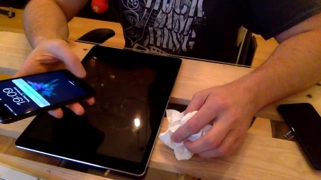 TouchID Failure on the iPhone 7 Plus смотреть онлайн