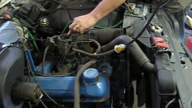 1962 Pontiac Tempest - Turning the Engine on After 3 Years! смотреть онлайн