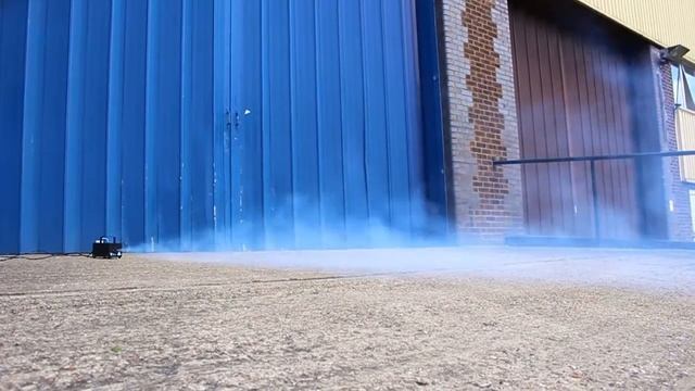 Kam KSM400 - Portable mini smoke machine with LED FX смотреть онлайн