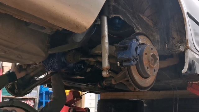 BMW E46 Bass Box MOT prepair. Brake lines, trailing arms, exhaust repair and subframe off. Part 3. смотреть онлайн