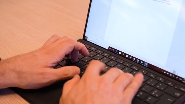 Microsoft Surface Pro X, il riscatto di Windows su ARM è vicino | Anteprima смотреть онлайн