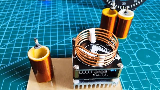 Tesla Coil Lighter: HFSSTC Electronic Candle Plasma Flame смотреть онлайн