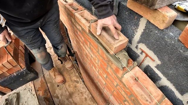 OLD BOY Bricklaying, building the gable смотреть онлайн