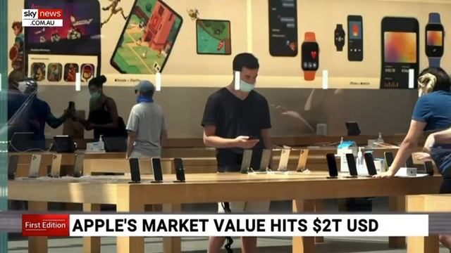 Apple's market value tops $2 trillion смотреть онлайн