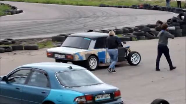 выхлоп 2106;) смотреть онлайн