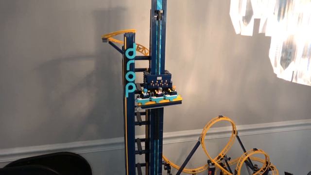 LEGO 10303 Loop Coaster Demo смотреть онлайн