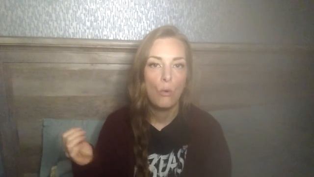 ALIEN/DEMON IN MY WINDOW 😱 смотреть онлайн