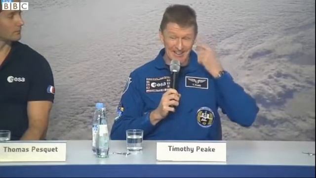 Tim Peake 'I saw flames outside the window' BBC News 2 смотреть онлайн