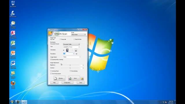 How to scan and save a file to a thumbdrive from the scanning stations in the WU Libraries смотреть онлайн