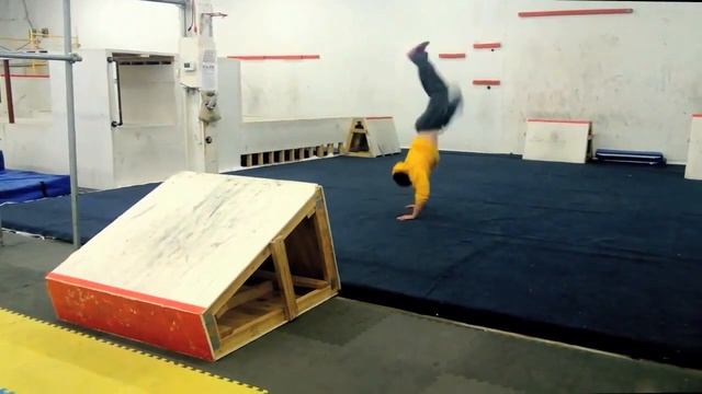 American Parkour All Captured With Nokia Lumia 920 смотреть онлайн