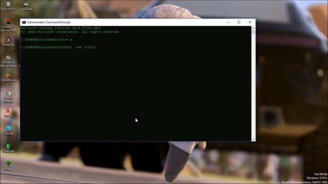 How to remove 'TEST MODE' watermark from your desktop Windows 10 Pro смотреть онлайн