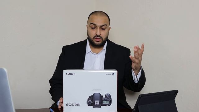 Why i Bought the Canon 90D | TECHNOLOGY | VloggerBlogger Magazine смотреть онлайн