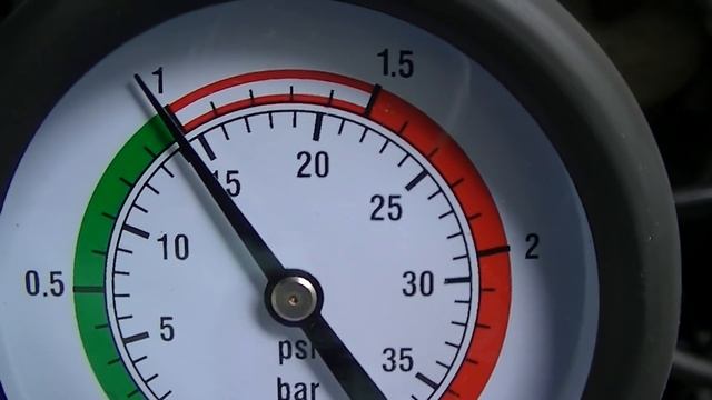 Fixing An Annoying Coolant leak On My w124 смотреть онлайн