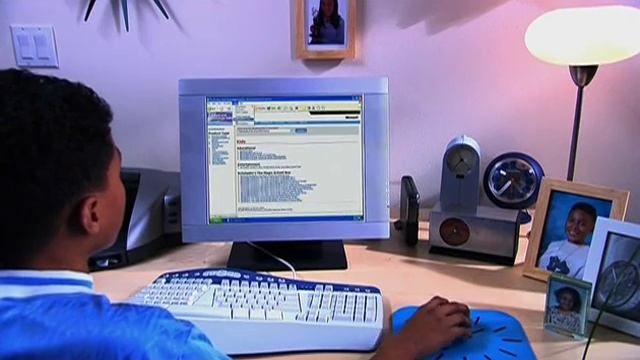 Meet the Andersons, Get More from the Web with Internet Explorer смотреть онлайн