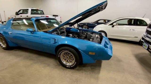 1979 Pontiac Firebird Trans Am Atlantis Blue Cold Start смотреть онлайн