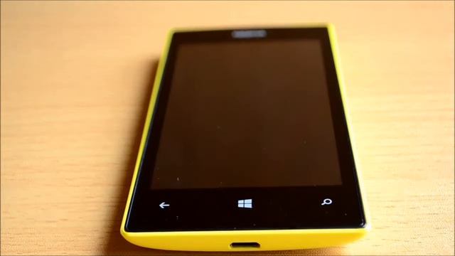 Nokia Lumia 520 Hardware Tour смотреть онлайн