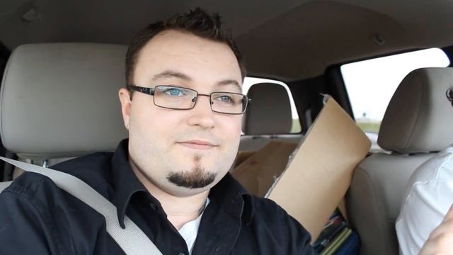 A Vlogity with Holiday Doc and Pilsner - Big thanks! смотреть онлайн