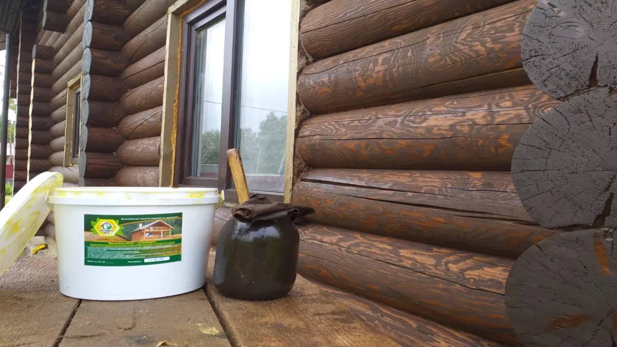 Красим сруб цветным маслом для дерева с пигментом в цвет древесины ценных пород Орех, Дуб и Венге смотреть онлайн