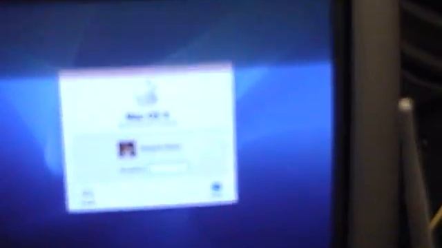 iMac G3/600 running Mac OS X 10.3.9 Panther смотреть онлайн