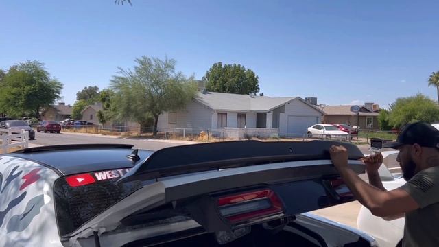 Installing Hellcat Redeye Spoiler W / Wickerbill смотреть онлайн