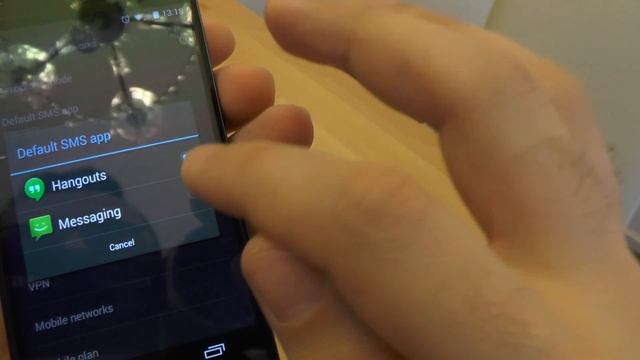 Enable or disable Hangouts as default SMS app in Google android смотреть онлайн
