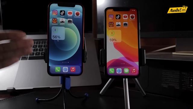 THỨC ĐÊM TEST PIN iPHONE 12 vs iPHONE 11 - SẠC MAGSAFE SẠC LÂU *** 2 TIẾNG KHÔNG ĐẦY NỔI PIN… смотреть онлайн