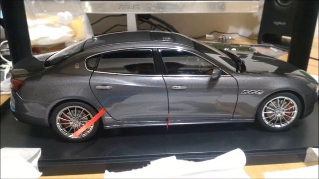 Diecast 1:18模型車Autoart Maserati Quattroporte GTS display смотреть онлайн