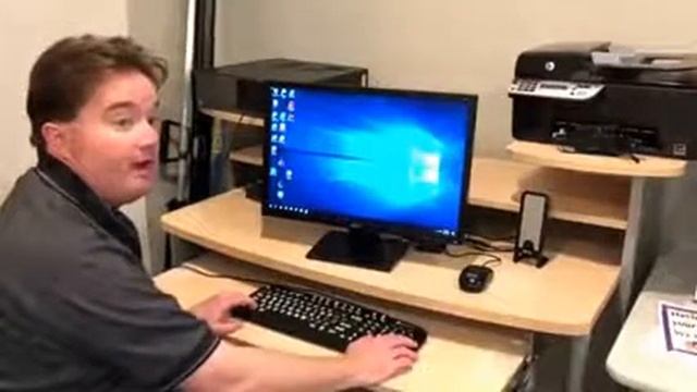 Tech Tip Windows 10 Magnifier смотреть онлайн
