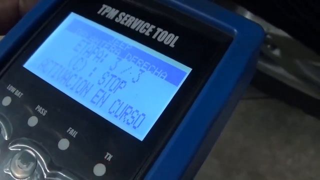 jeep grand cherokee: como diagnosticar y programar sensores de neumatico..sistema TPMS смотреть онлайн