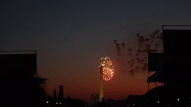 July 4th Fireworks @ Lincoln Memorial, Washington D.C. (2010) смотреть онлайн