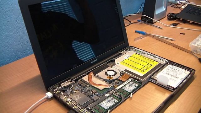 Secrets of the MacBook смотреть онлайн