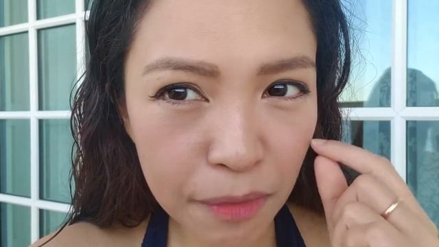 SUMMER FUN: Testing Waterproof Makeup UNDERWATER смотреть онлайн