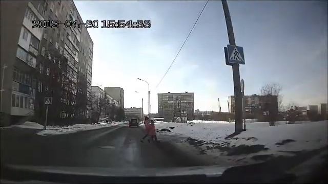 дети на переходе1.wmv смотреть онлайн