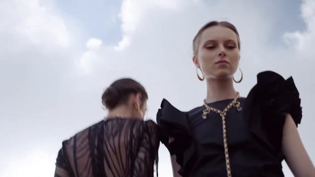Elie Saab Spring/Summer 2021 Collection смотреть онлайн