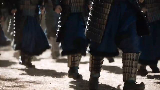 反派武功出神入化，連功夫大師都不是對手，沒料被一個無名小乞丐一招秒殺！ep42-6 смотреть онлайн
