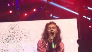 No Control - One Direction - Apple Music Festival 2015