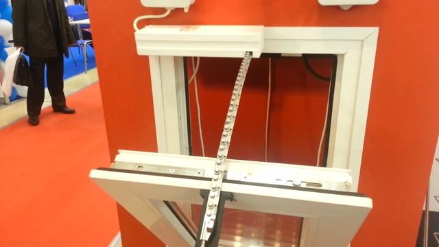 Цепной электропривод APRIMATIC APRICOLOR VARIA T 230V оконный #АвтоматизацияОкна #Дымоудаление смотреть онлайн