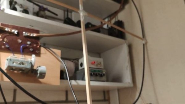 Рамочная активная антенна. Прием в квартире на длинных волнах. 225 кгц. Polskie Radio Jedynka.