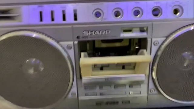 Sharp GF-8989 Cassette Radio repair смотреть онлайн