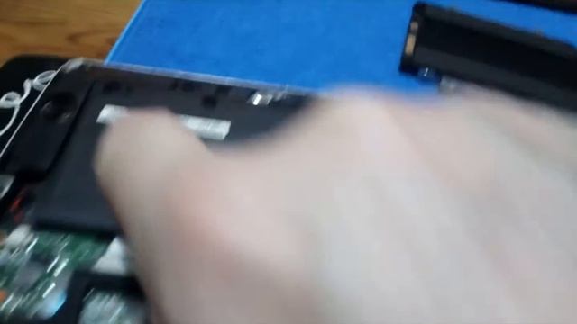 Asus S202E hard disk upgrade to SSD смотреть онлайн